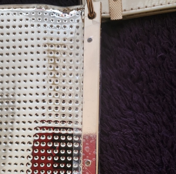 Beautiful Metallic Gold Women's Clutch/Wristlet - Picture 7 of 11